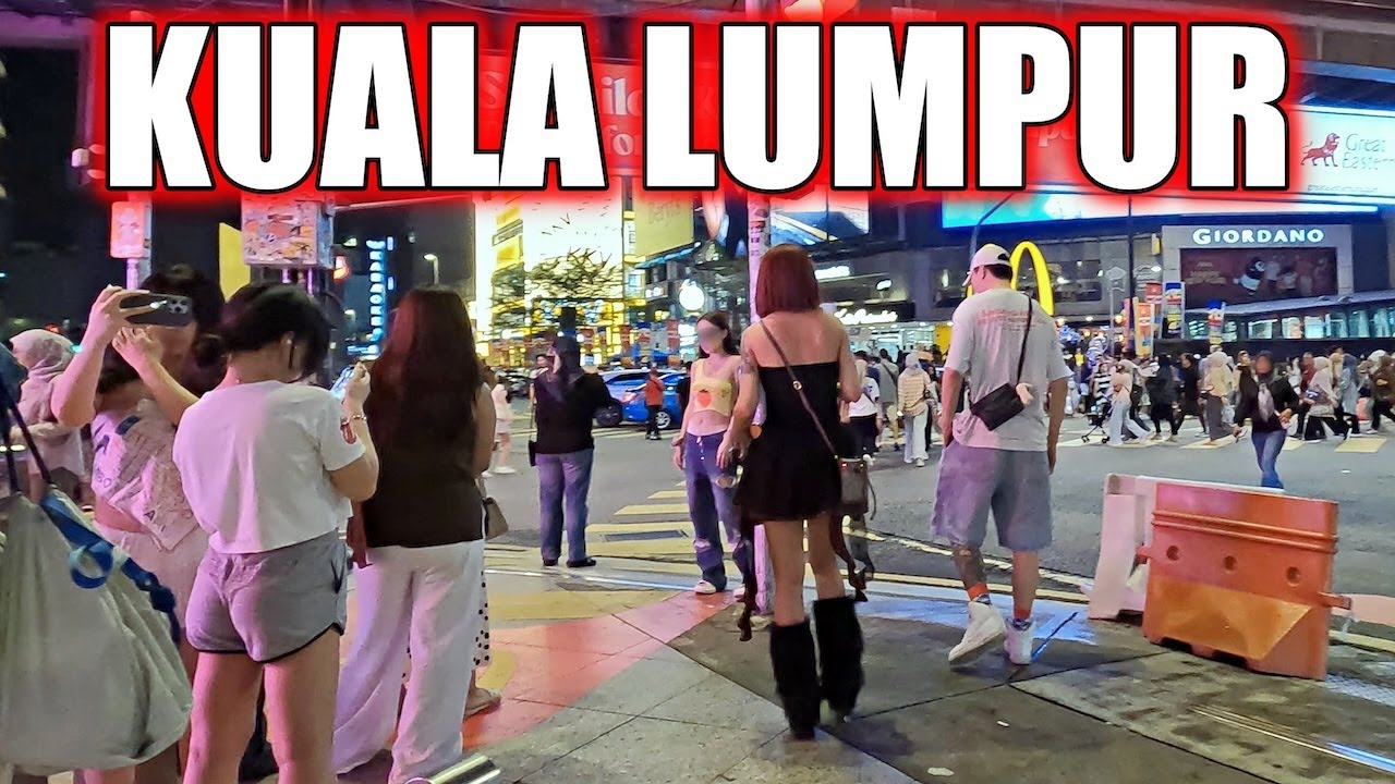 Kuala Lumpur NIGHTLIFE. Bukit Bintang Night Walking Tour. KL Malaysia 4K