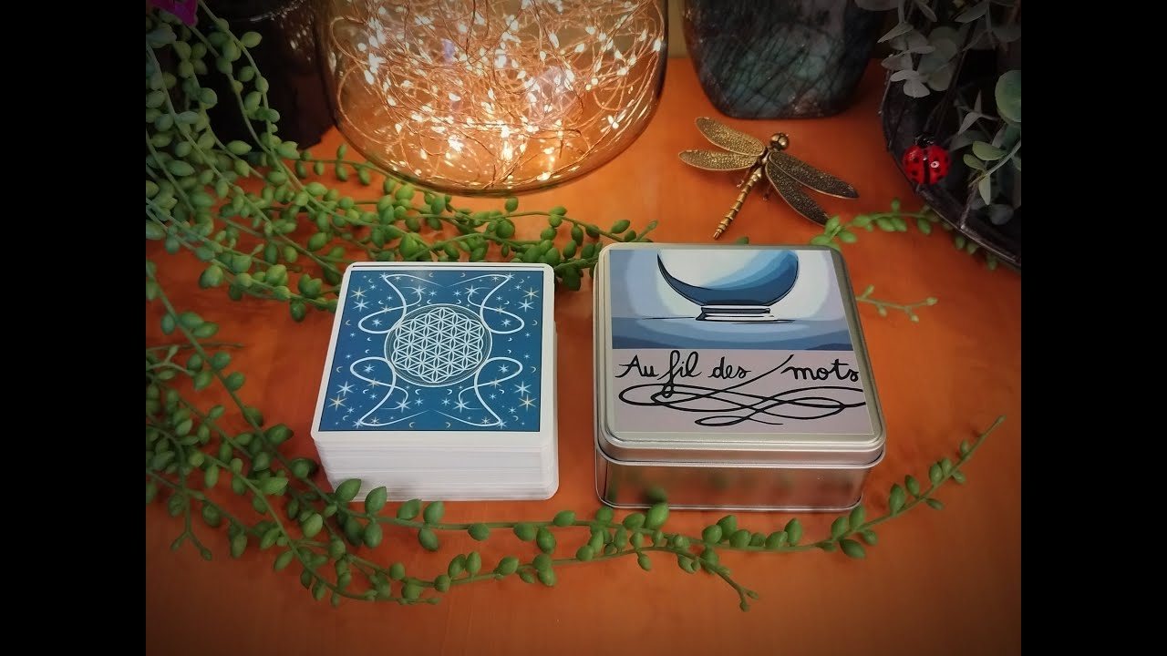 ✒️🔮Au fil des mots Oracle de et illustré par Lucy de 