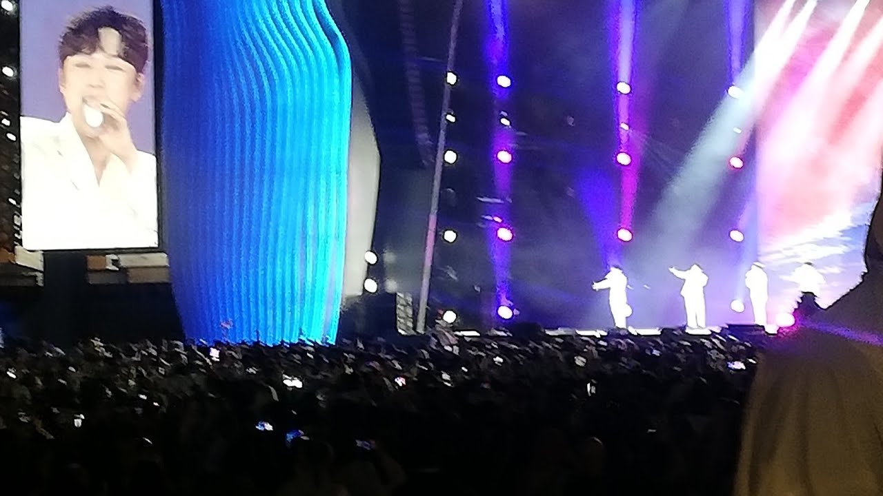 kpop live concert Forestella before the show at Dubai expo