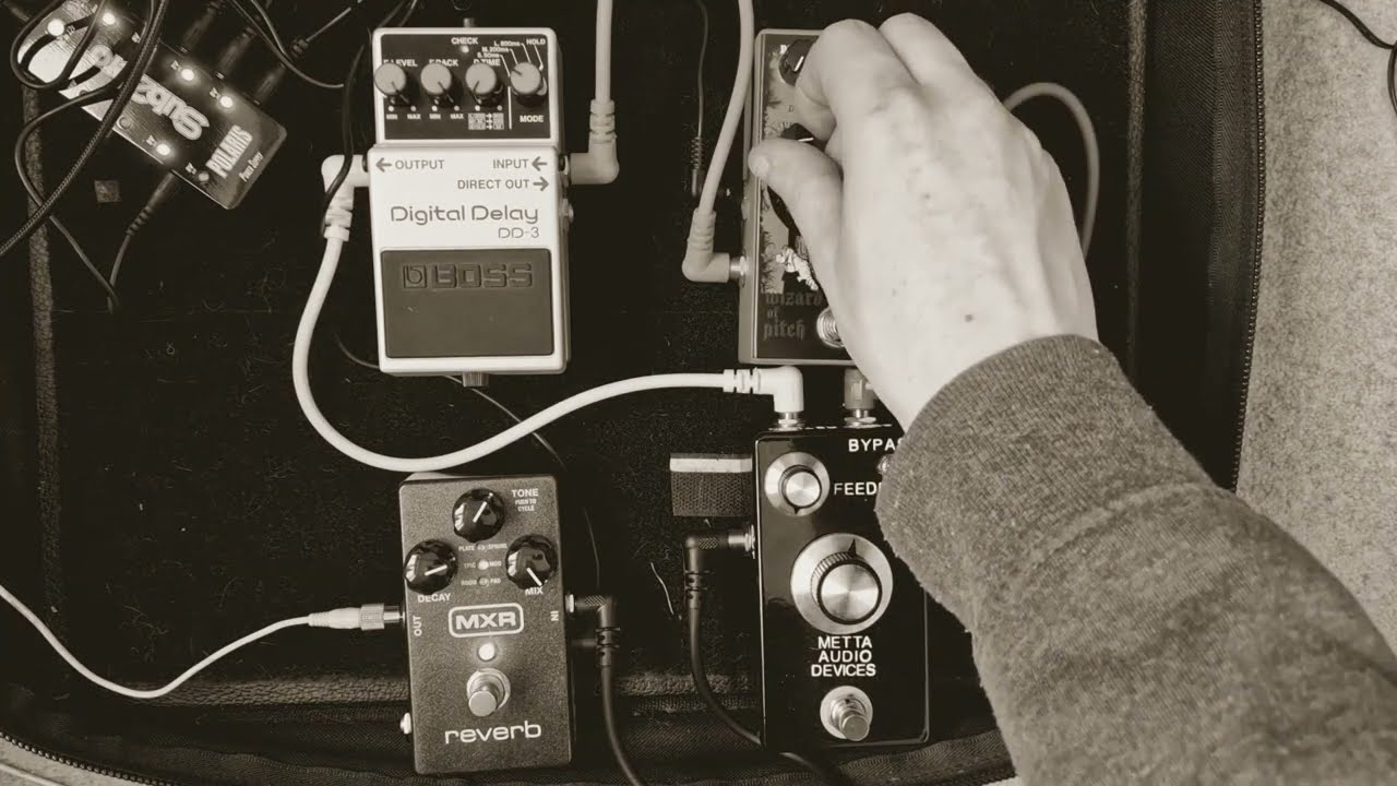 Guitar pedal feedback loop