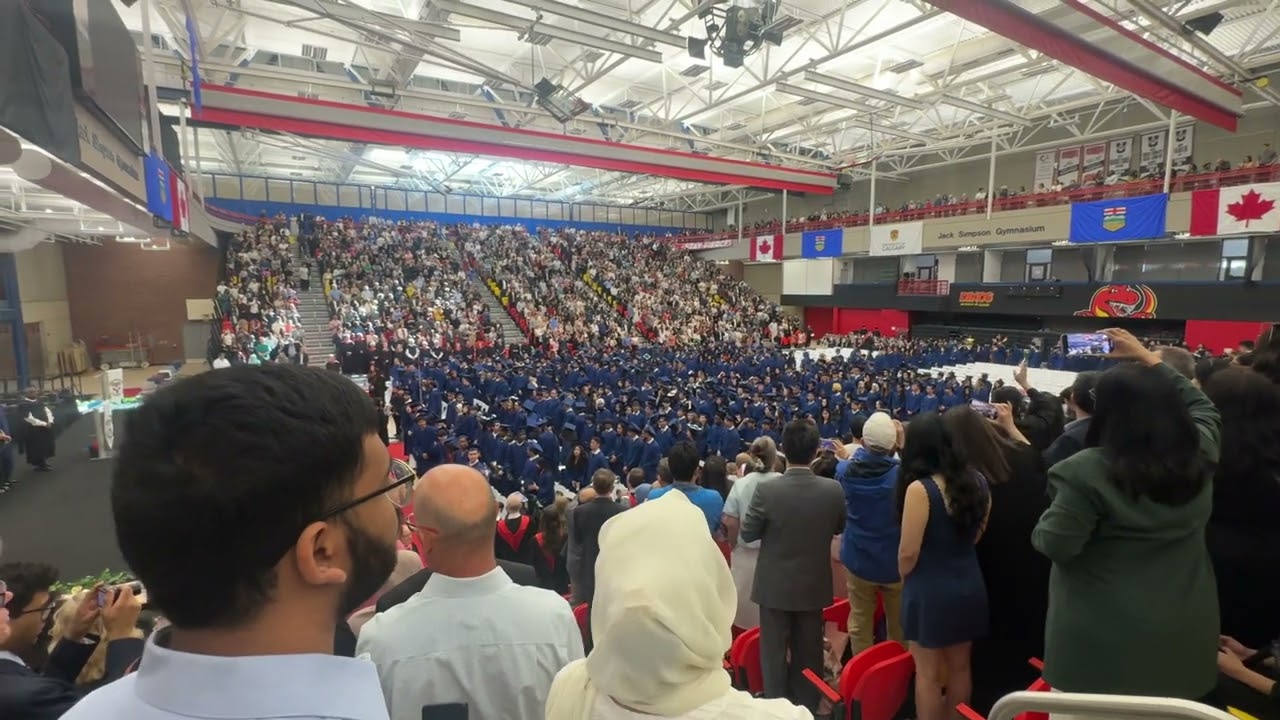 @Calgary Jack Simpson Gymnasium #highschool #graduation #cerimonie
