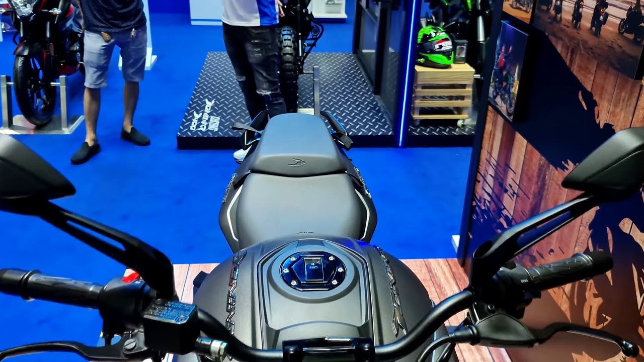 The New BAJAJ DOMINAR D250 Walkaround