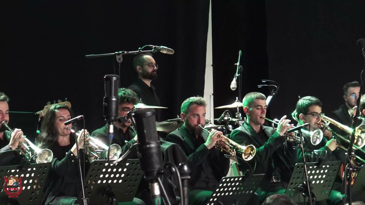 LIBRE (Nino. Bravo). Unión Musical de Petrer y Serafín Zubiri. 08/10/2022