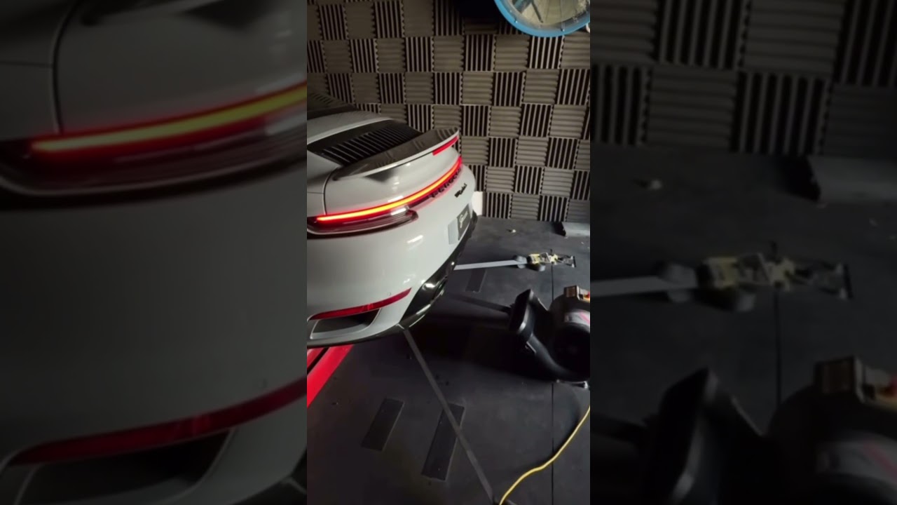 Porsche 911 TurboS Bursts Flames On DYNO #porsche #porsche911 #911 #turbos #911turbo #shorts