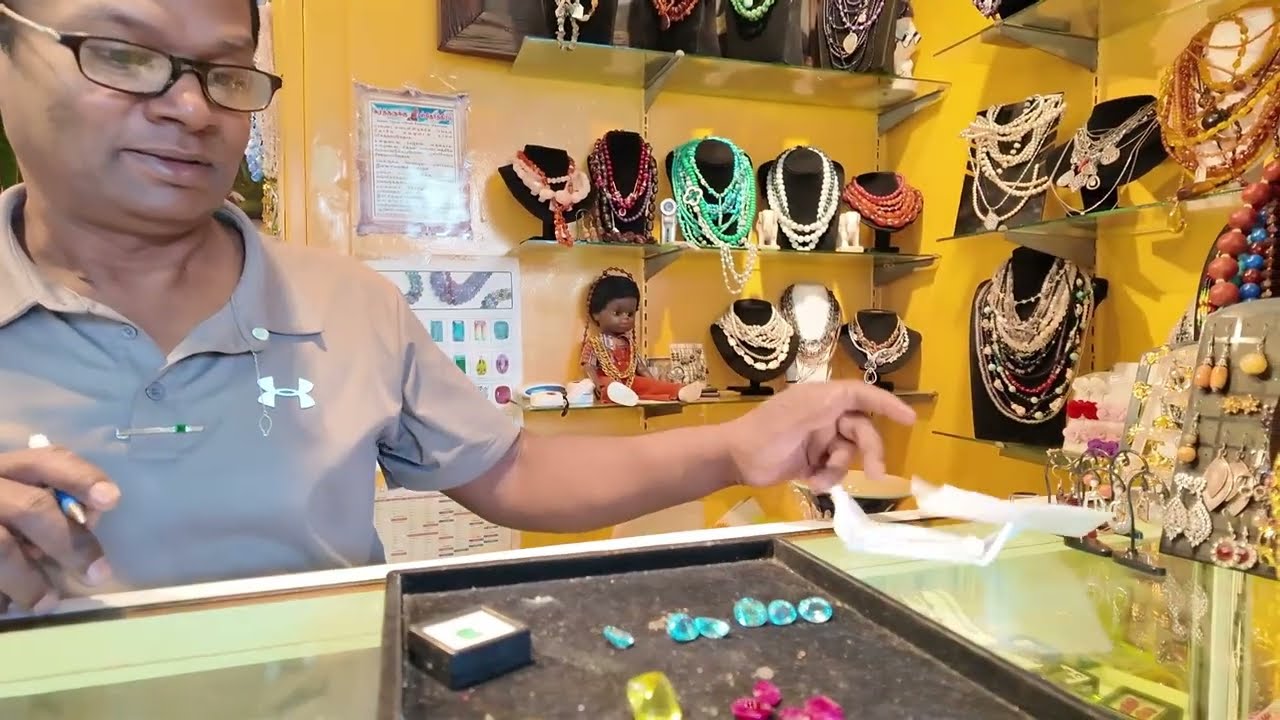 Myanmar Ngôi Chợ Đá Quý Lớn Nhất Yangon Sẽ Ra Sao Khi Nội Chiến