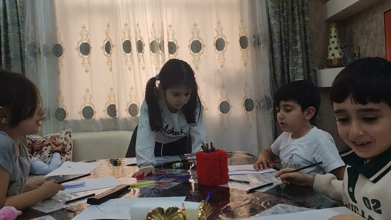 Salam dostlar bugün dostlarımızla evfə boyama edirik! Çox əyləndik ! ❤️