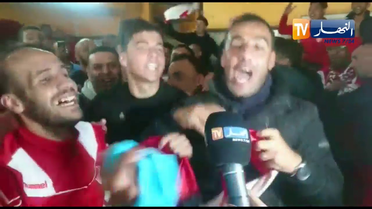 انصار و لاعبي عين تموشنت يصنعون الحدث عقب صعود فريقهم للمحترف التاني هواة