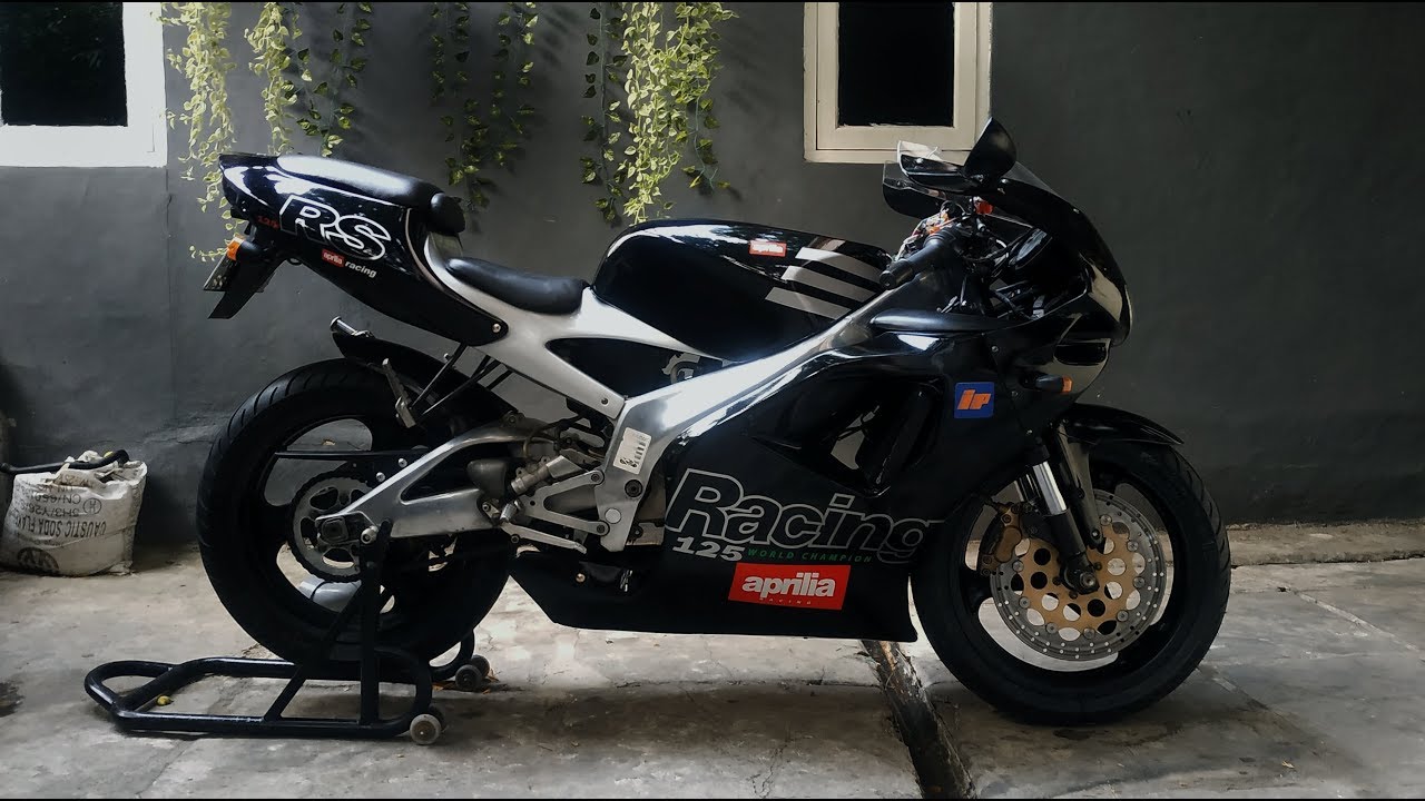 Aprilia RS125  (1997) Assembly