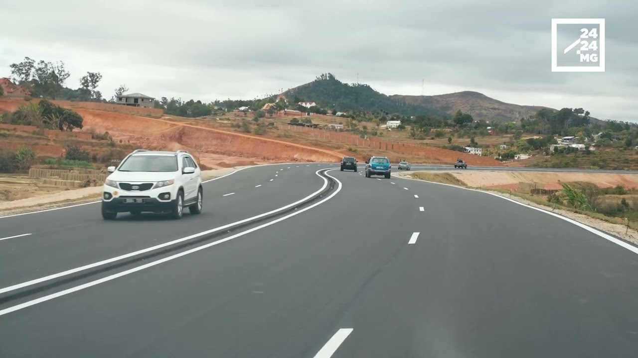 Sur le tronçon Ambodifasina - Ambohimanga de l’“autoroute Antananarivo - Toamasina”