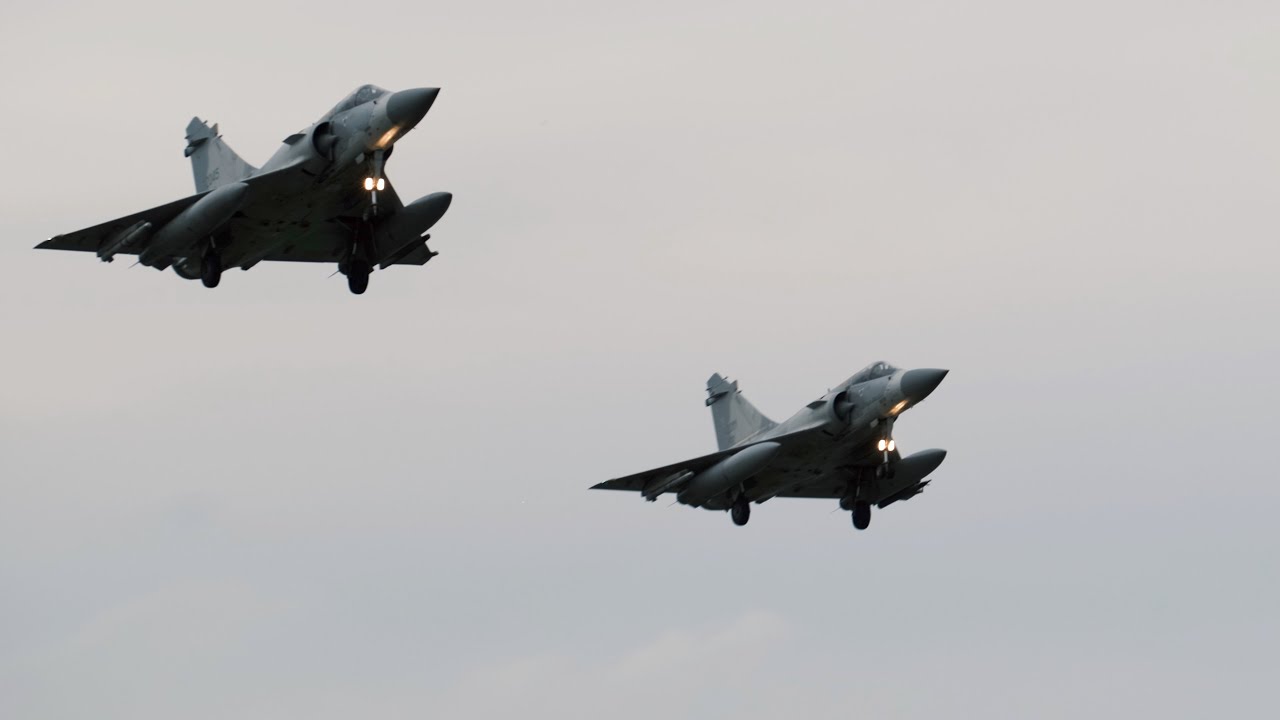 Mirage2000 幻象2000戰機起降 新竹幻象米粉攤2022.04.20下午場 2+4雙飛雙降共6架次