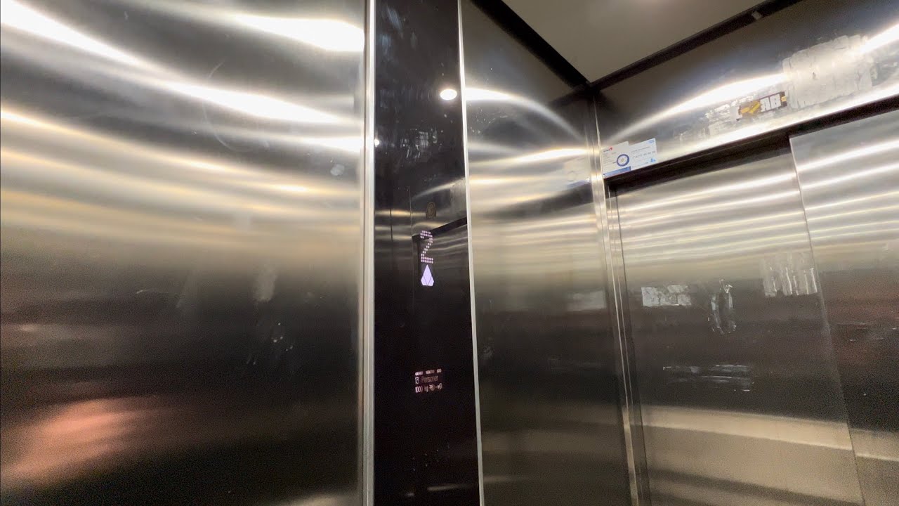 2013 KONE MonoSpace MRL Traction Elevators @ Ica Maxi Barkarbystaden, Järfälla, Sweden.
