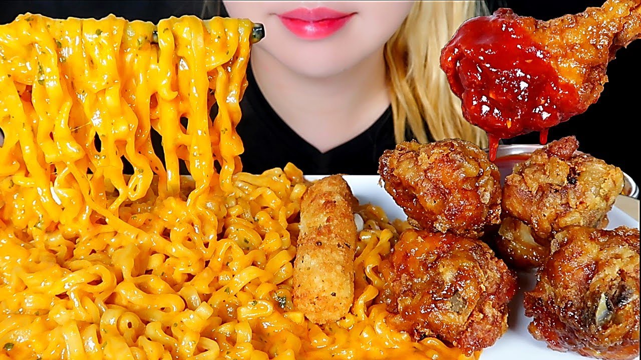 ASMR  CHEESY CARBO FIRE NOODLES, HONEY FRIED CHICKEN WINGS Mukbang Eating sounds