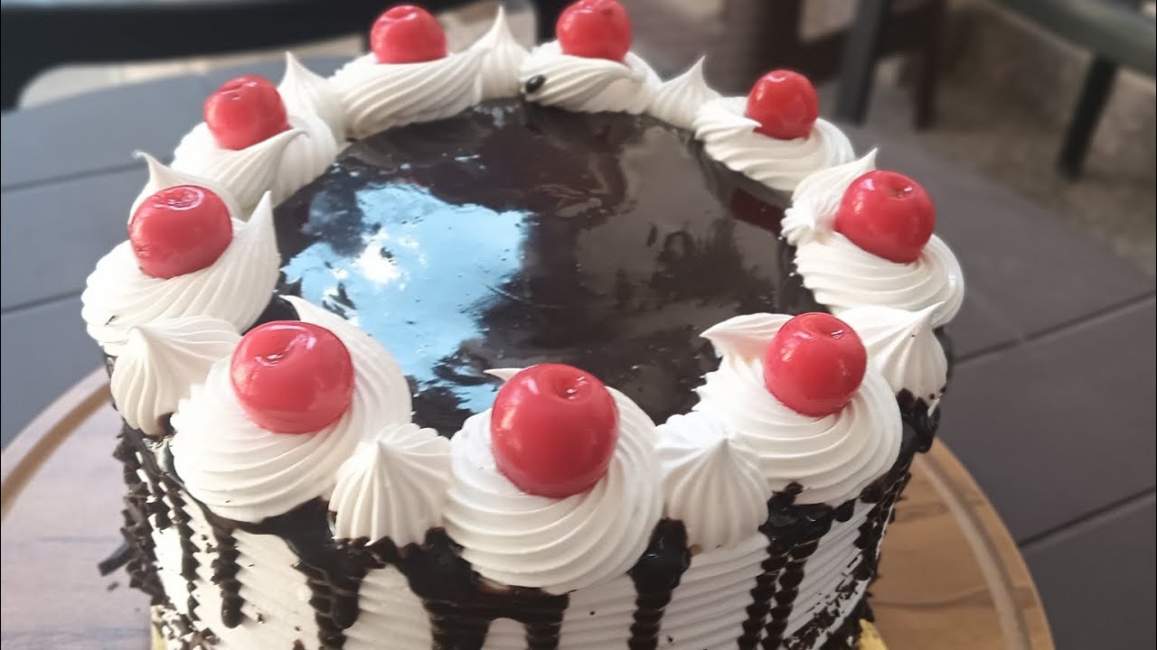 How to make black forest cake with cherry 🍒💯 eggless homemade 