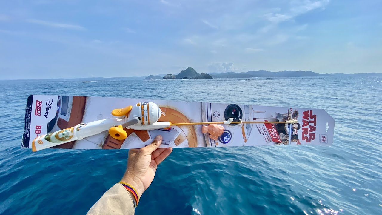RETO de Pesca con Caña de Juguete en Mar Abierto!!