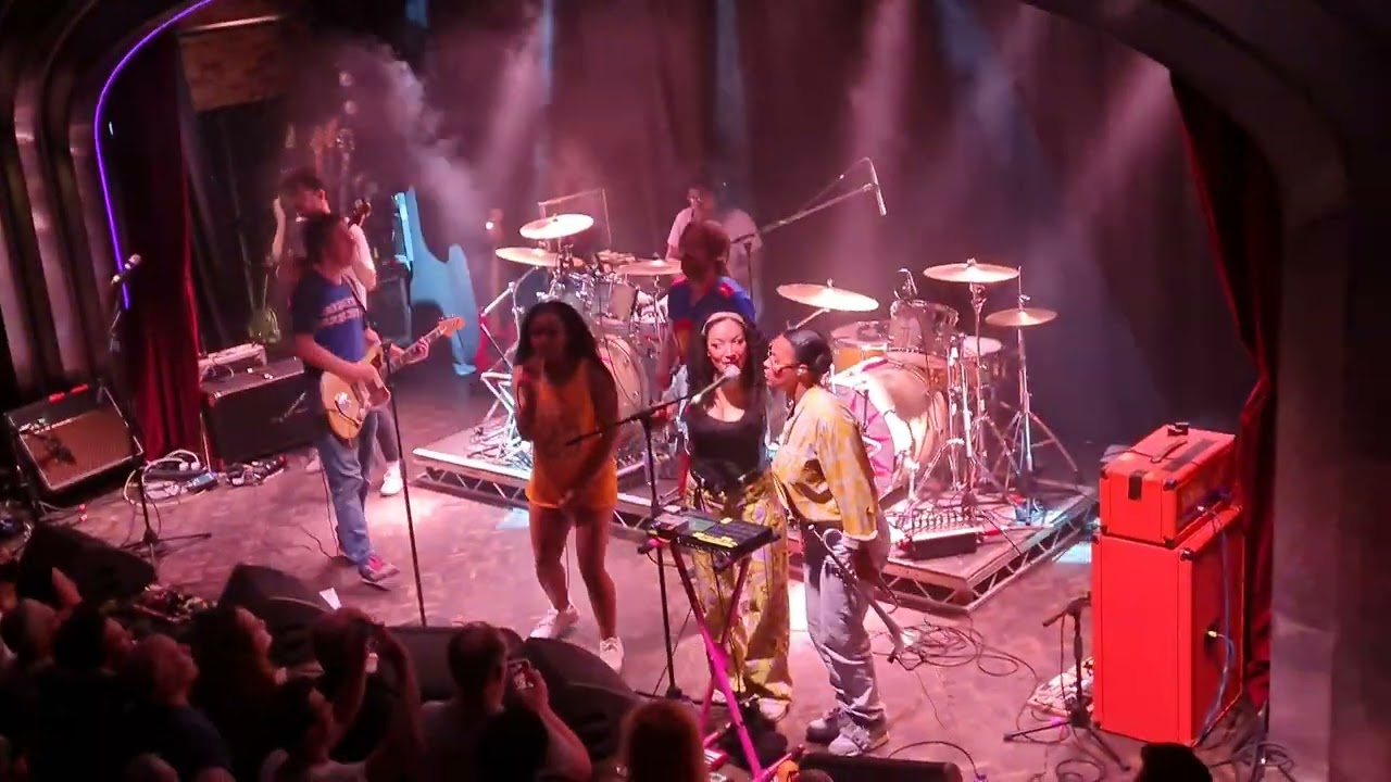 The Go! Team - Ladyflash 30/03/23 Lafayette London live 2023