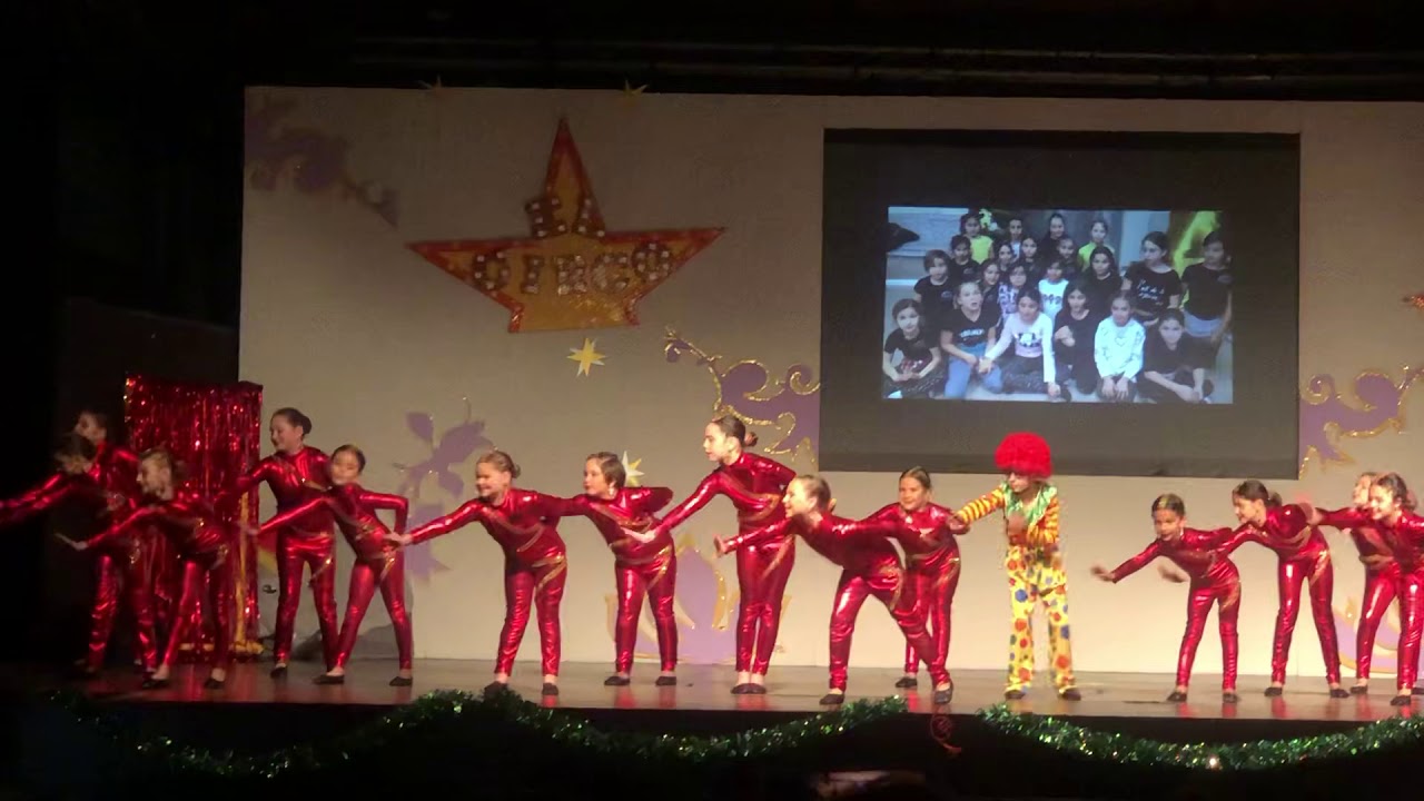 Gala circus ilusión Melania Leiva