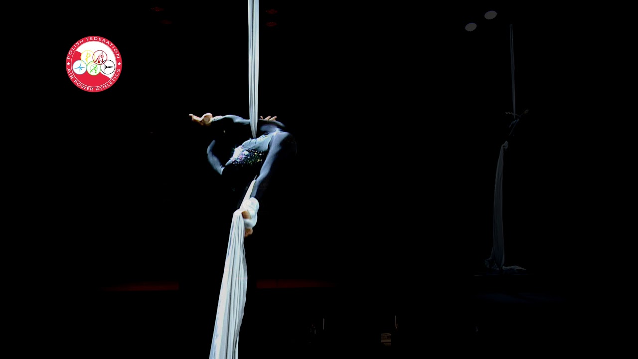 Martyna Malon Mistrzyni Polski Aerial Silks   Leila Sport Club