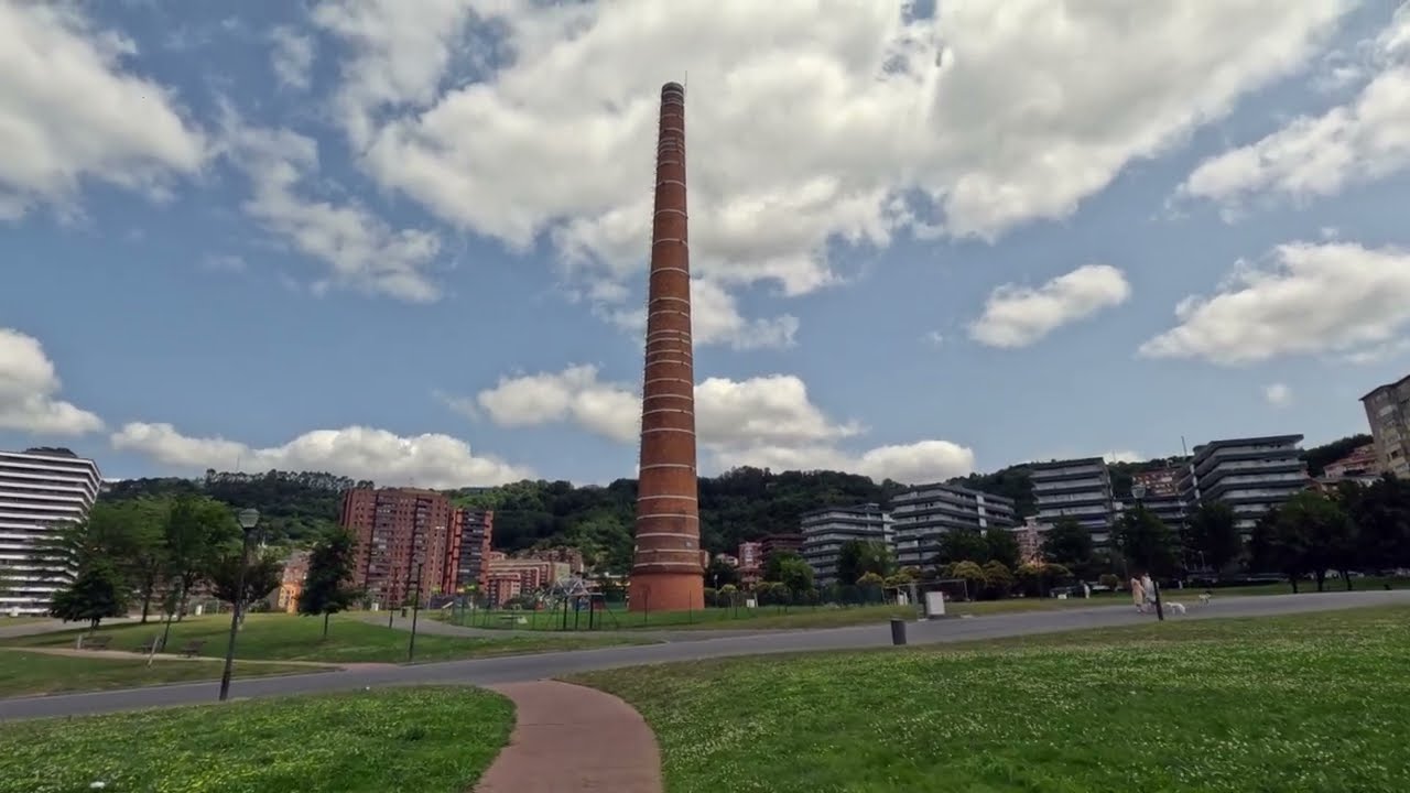 Walking In Bilbao: Basilica Begoña - Parque Etxebarria. 4K