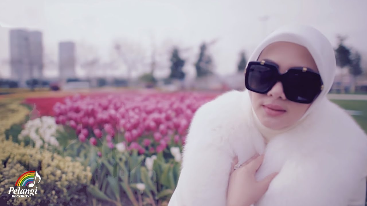 Syahrini - I Love You Allah (Official Music Video) | Soundtrack Sodrun Merayu Tuhan