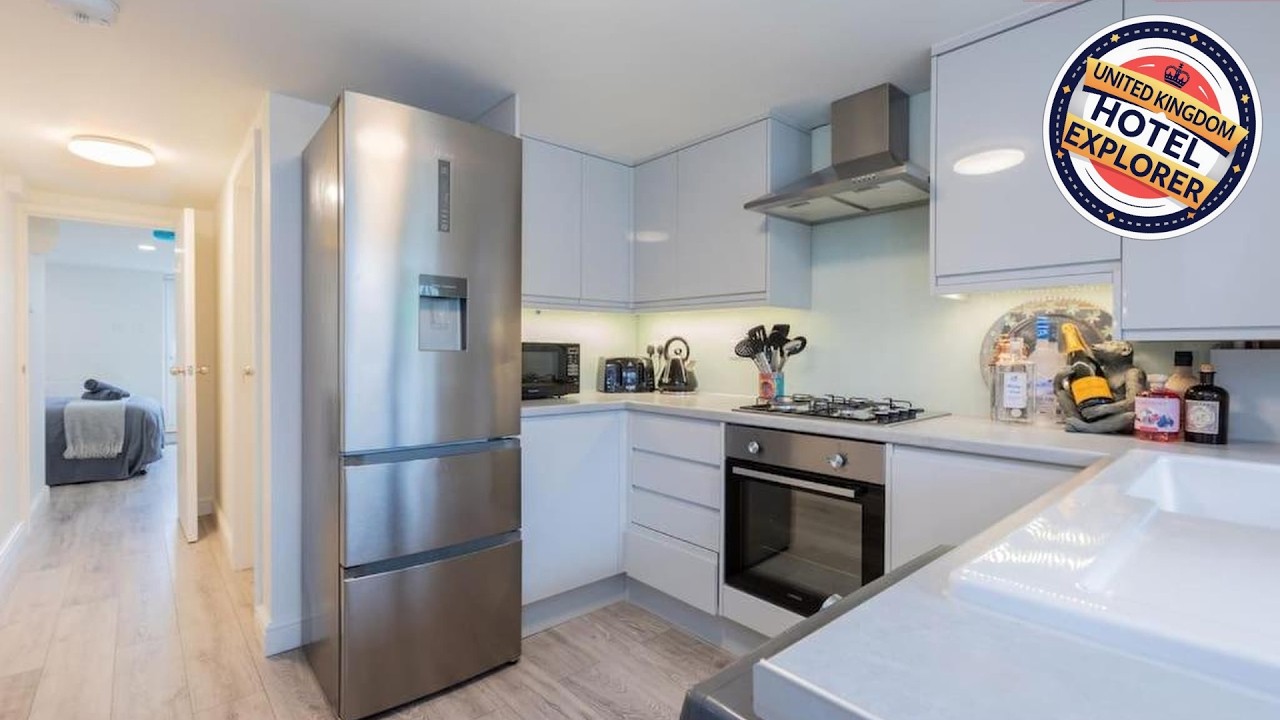 Central Windsor Modern Garden Flat, Walk 2 Sights | London, United Kingdom | Hotel Review 🏩