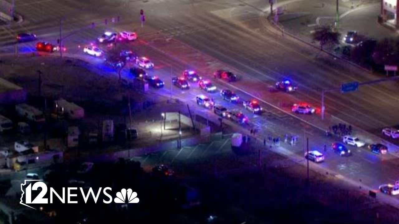 4 troopers injured as SWAT team executes warrant at Phoenix residence