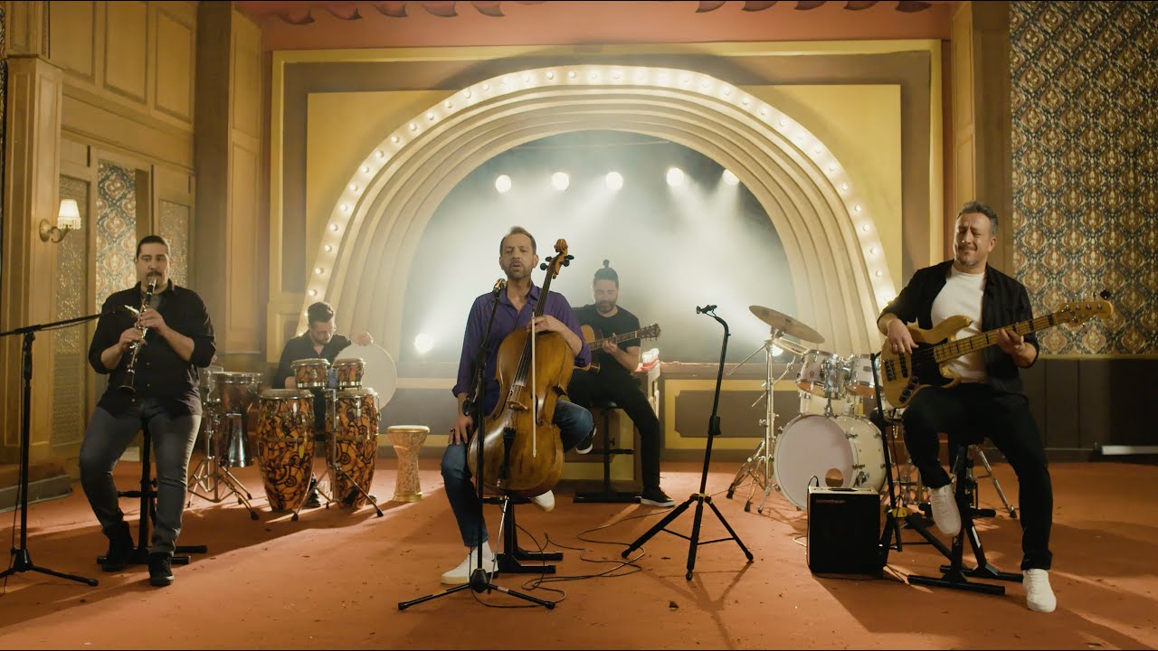 Rubato - Perişanım Şimdi (Official Video)