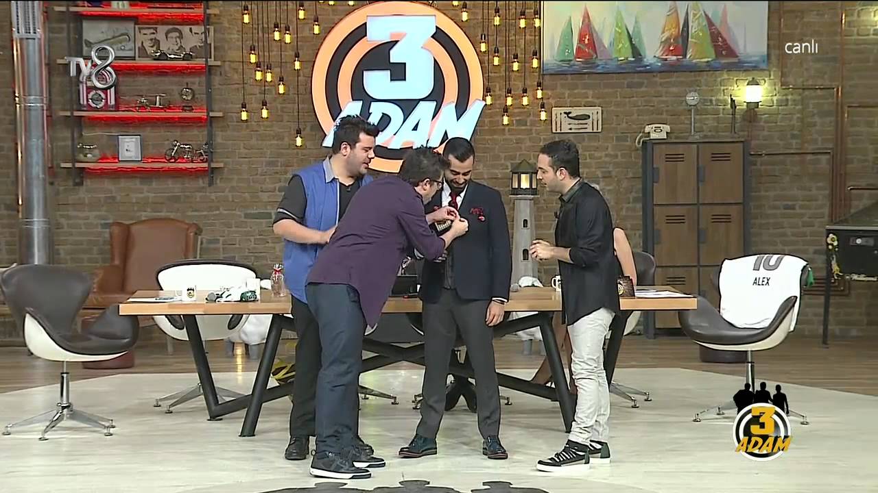 3 Adam - Altınları Taktılar Halay Çektiler (2.Sezon 12.Bölüm)