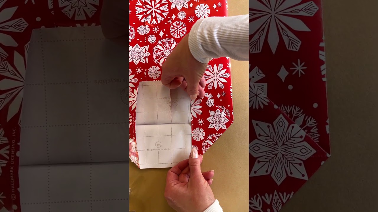 🎅🏻 How to make a gift bag. Easy way to wrap awkward shapes. #gifting #wrapping #Christmas #giftideas