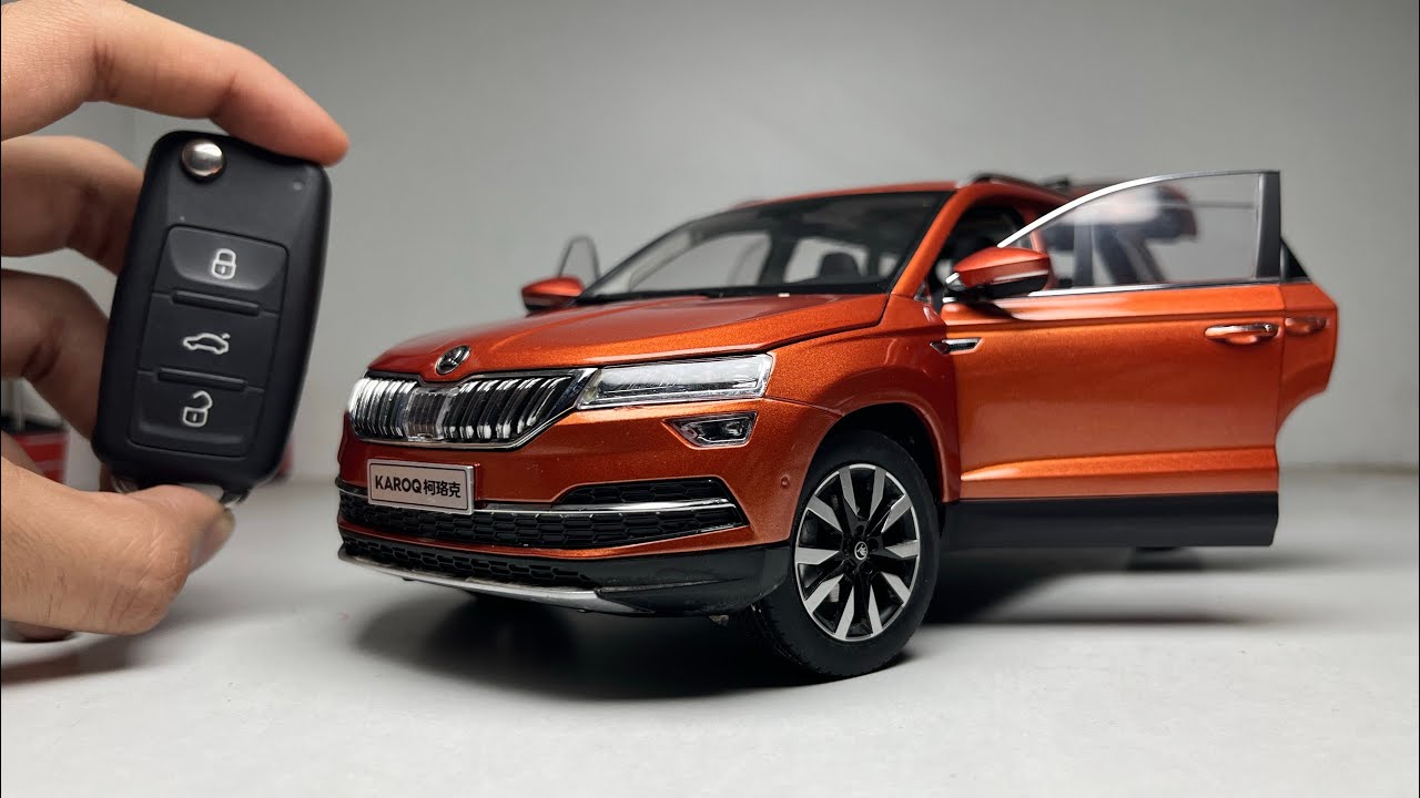 Most Realistic Skoda Karoq 1:18 Scale Diecast Car with Openable Parts