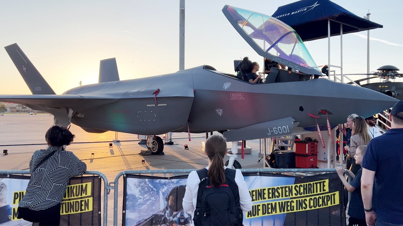 Zürich Flughafenfest 75 Jahre Rundgang mit F-35 am 1. September 2023