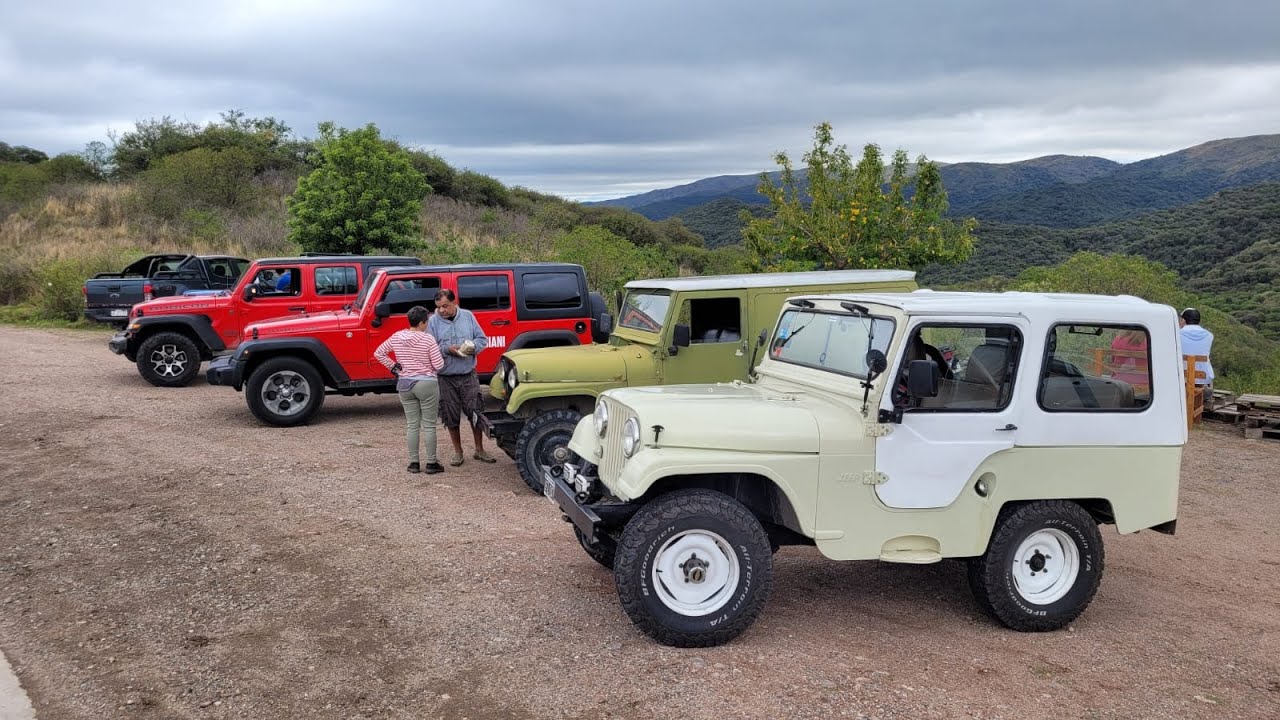 Driving Argentina 2022. 8° Encuentro de Fanáticos del Jeep IKA en Río Ceballos Córdoba.