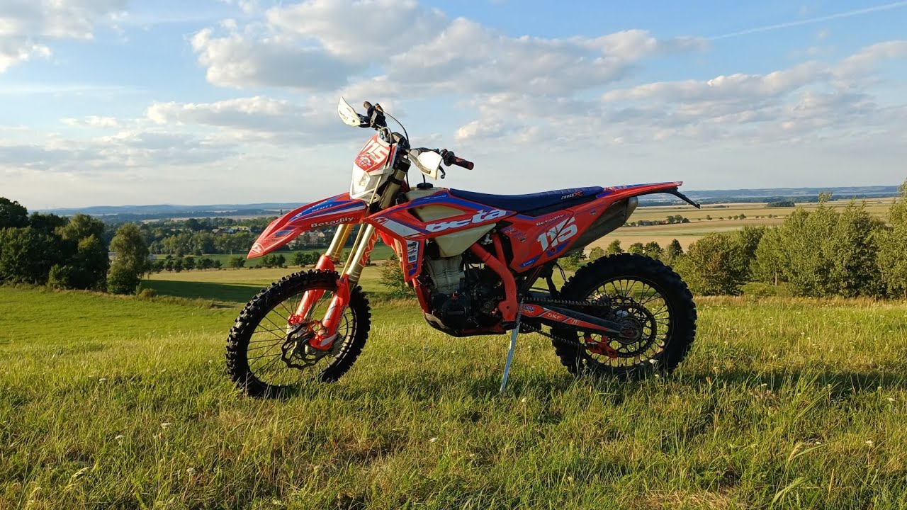 Tak je to tu!! (Seznámit se na trati)