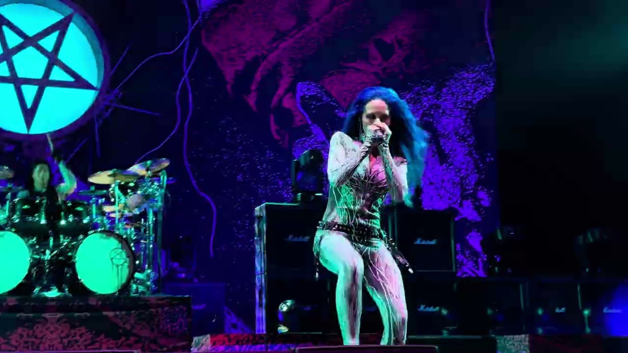 Dream Stealer (live), Arch Enemy, Paris 2024