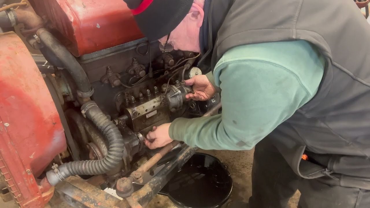 Hugo Project Day 1    TEF 20 Injector pump removal
