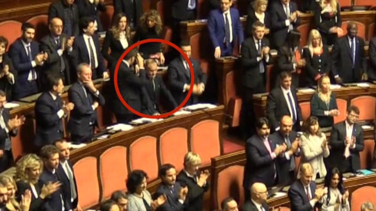 Presidenza Camere, standing ovation per Liliana Segre al Senato: Calderoli non applaude