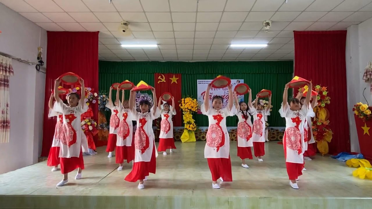 Viết tiếp câu chuyện hòa bình - Tốp múa lớp 4/6- Trường TH Phùng Ngọc Liêm/QUÊ TÔI VN