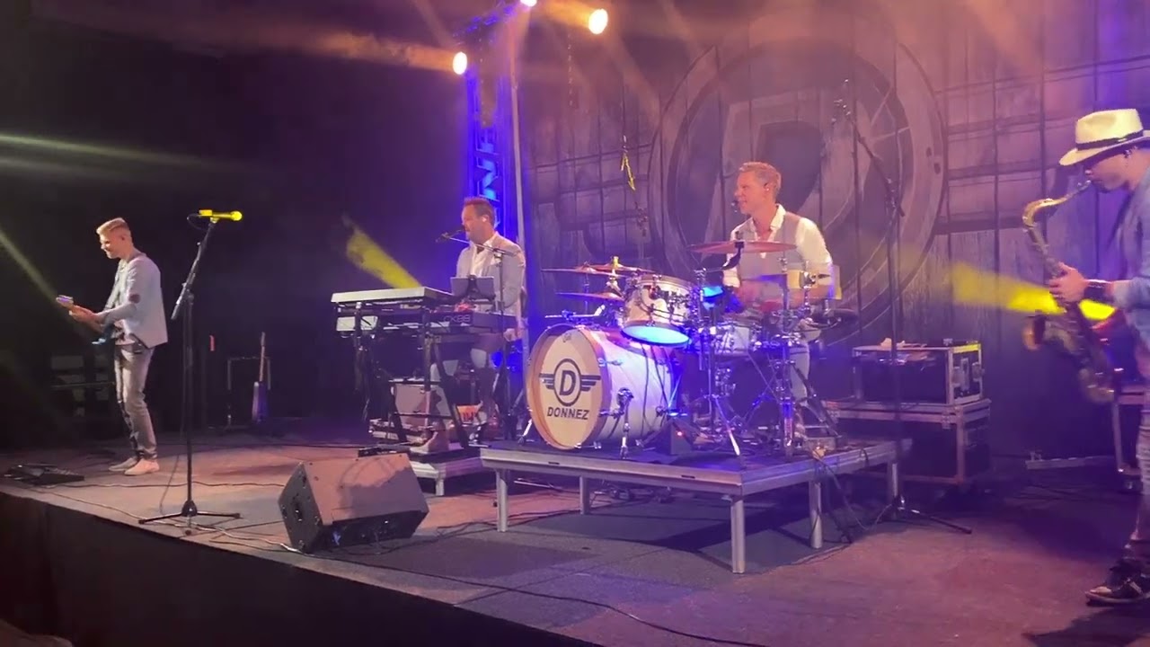 Katarina med Donnez på Storefjell Hotell fredag 29.9.23 Dansnytt Jostein Haug