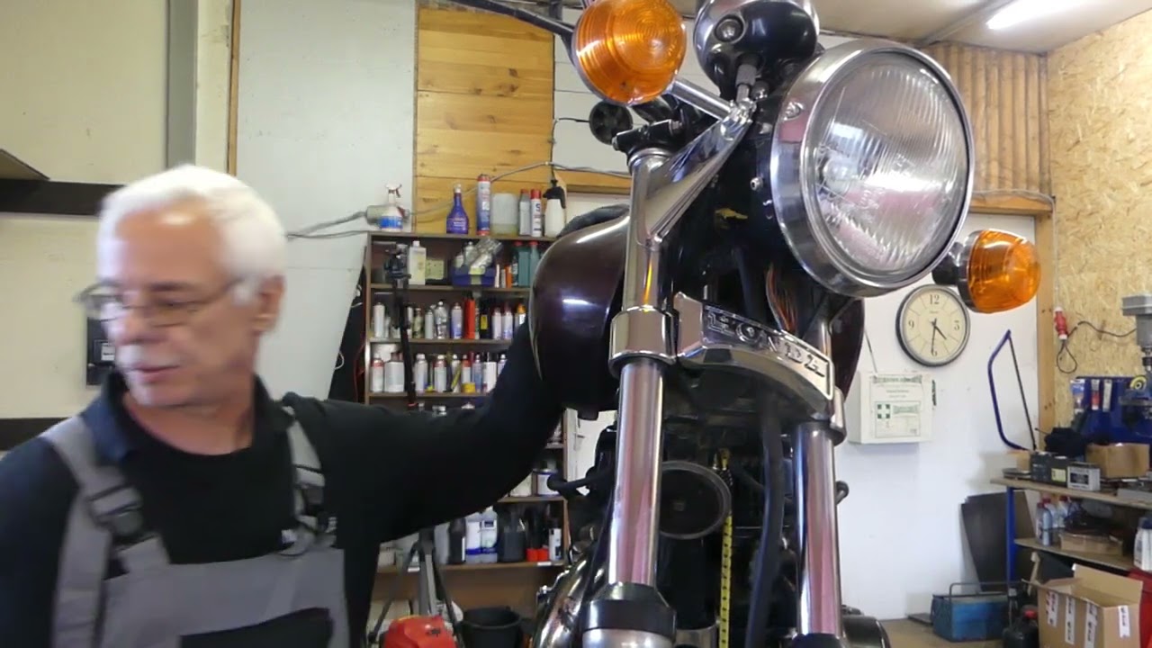 Honda CM400T Gabel und Lenkkopflager Ausbau