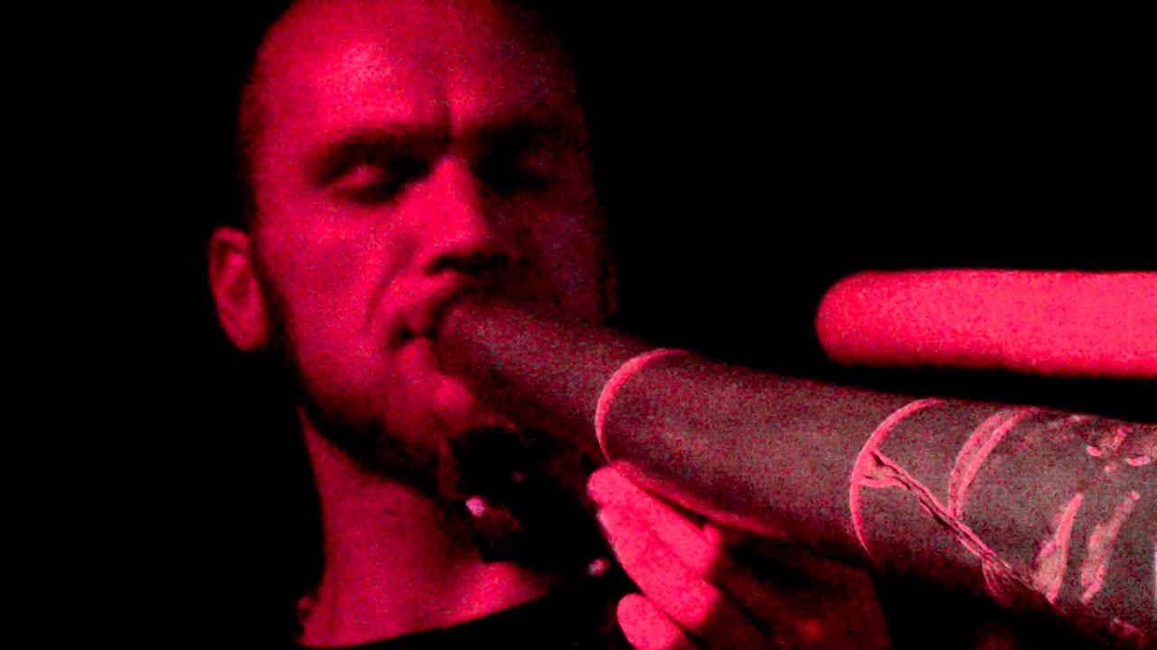 Zelday Karssen @ Elementary Didgeridoo Festival 2013 (part 1/3)