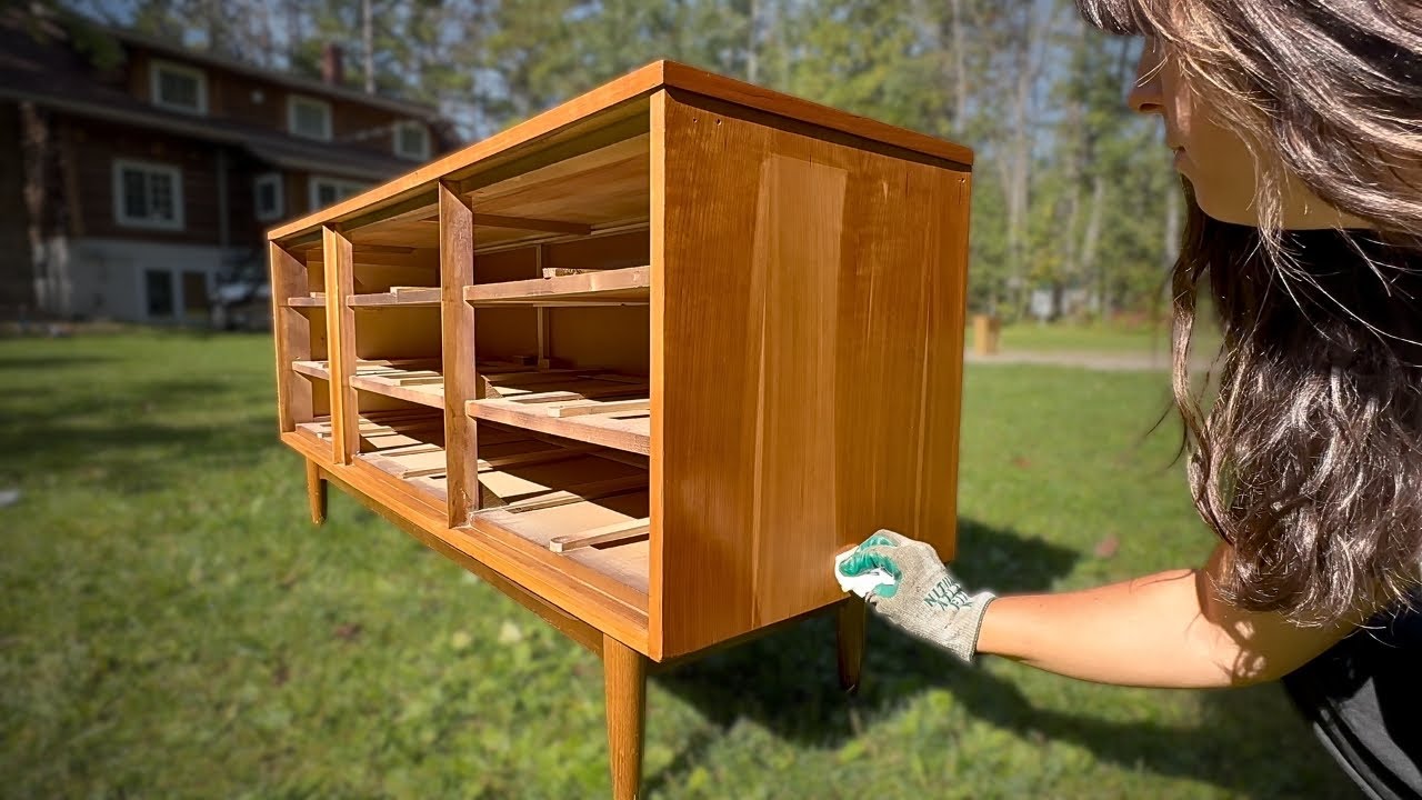 RELAX and watch me restore furniture| MCM Dixie in the woods edition