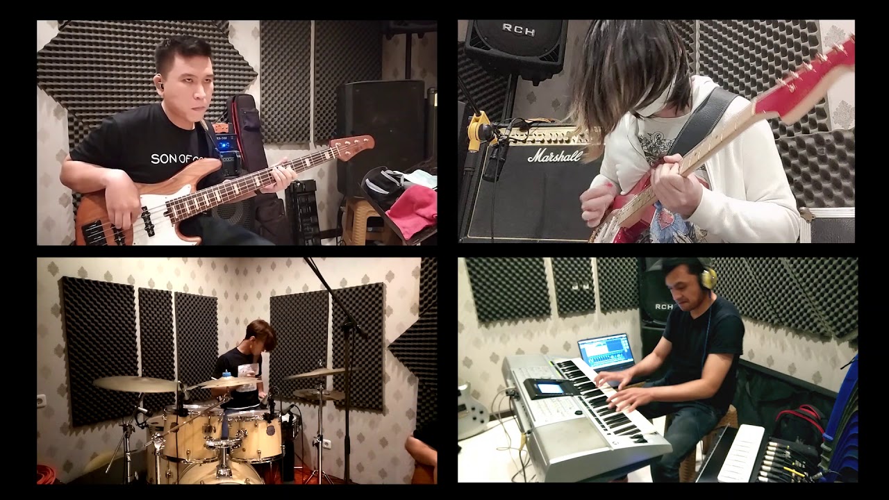 BAND RAHEARSAL - CHRISTMAS NIGHT (Music Opening : Angels We Have Heard on High) - Indonesian Version