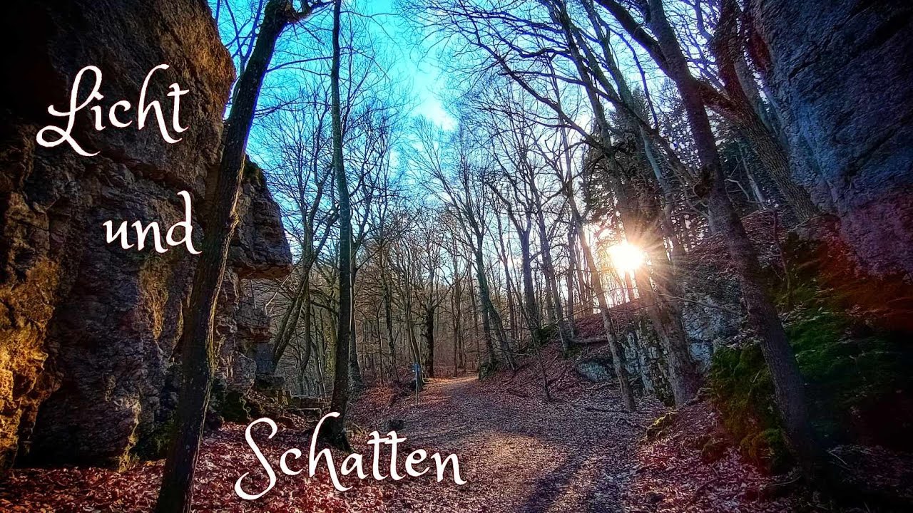 Abstieg ins Höllenloch nach Aufstieg auf die Schwäbische Alb