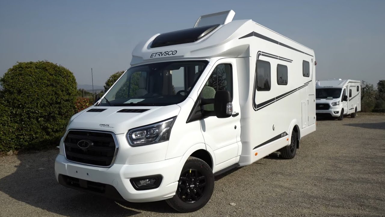 Ab 53.999 €! Teilintegriertes Wohnmobil Etrusco T 7.3 SF 2023. Auf Wunsch Complete Selection.