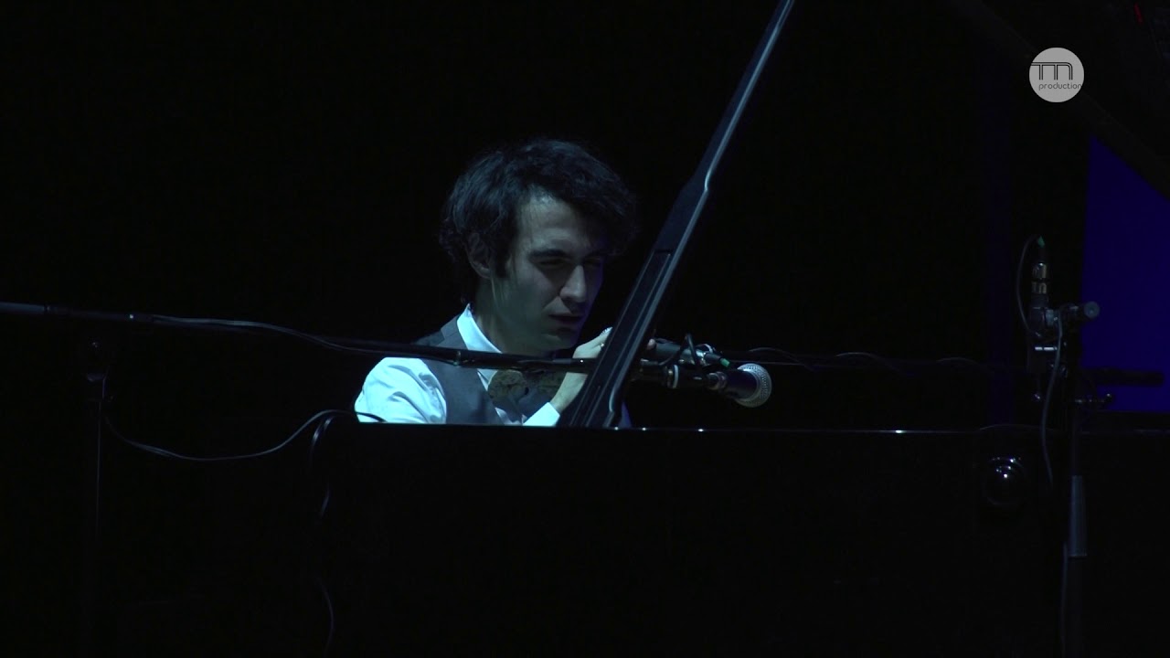 Tigran Hamasyan - Road Song (Yerevan - 2014)