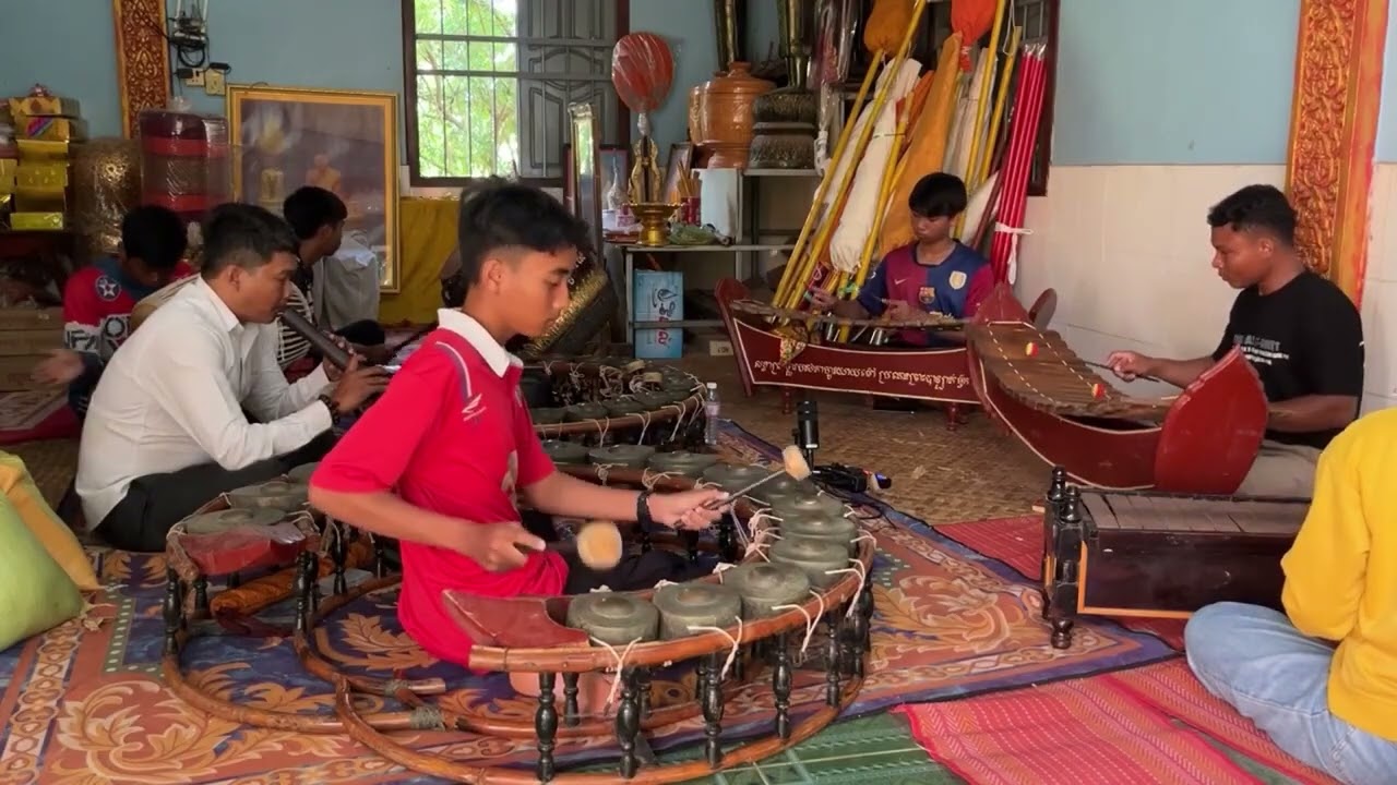 ប្រមូលផ្តុំភ្លេងពិណពាទ្យសៀមរាប -​ Pinpeat Music Collection In Siem Reap