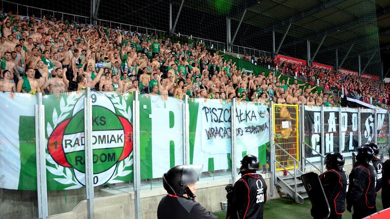 Doping kibiców Radomiaka na wyjazdowym meczu z Widzewem Łódź // TYLKORADOMIAK.PL