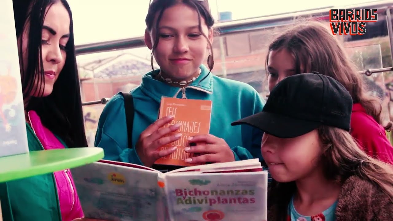 BARRIOS VIVOS CASA VIVA BIBLIOTECA COMUNITARIA LOCALIDAD PUENTE ARANDA