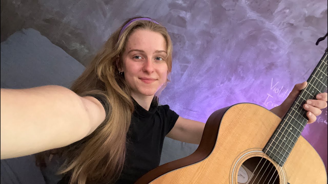 Violette Lani is playing live music! #singersongwriter #shorts