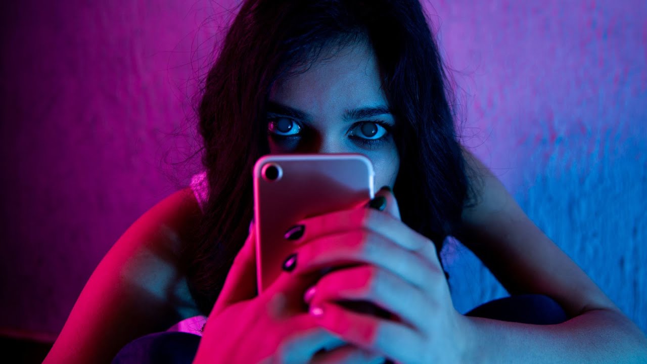LAS REDES SOCIALES SECUESTRAN TU CEREBRO