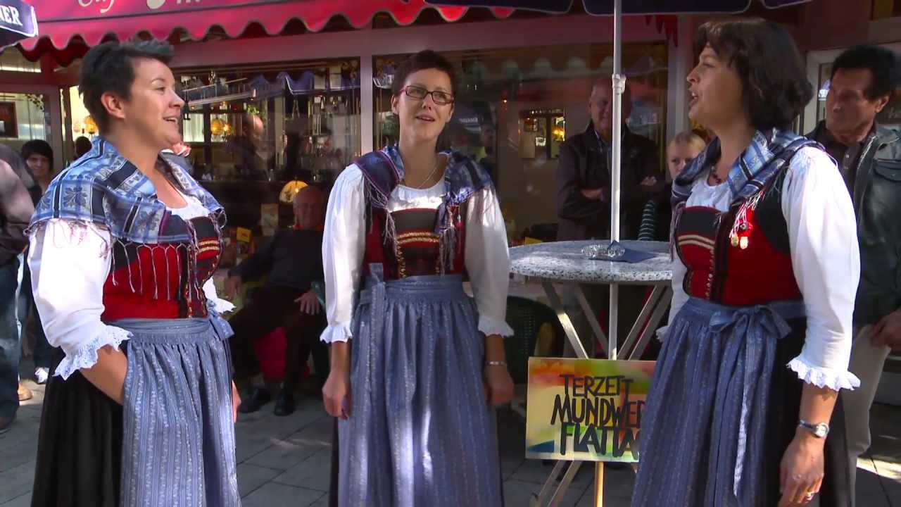 Herbstliches Kranzlsingen in Lienz